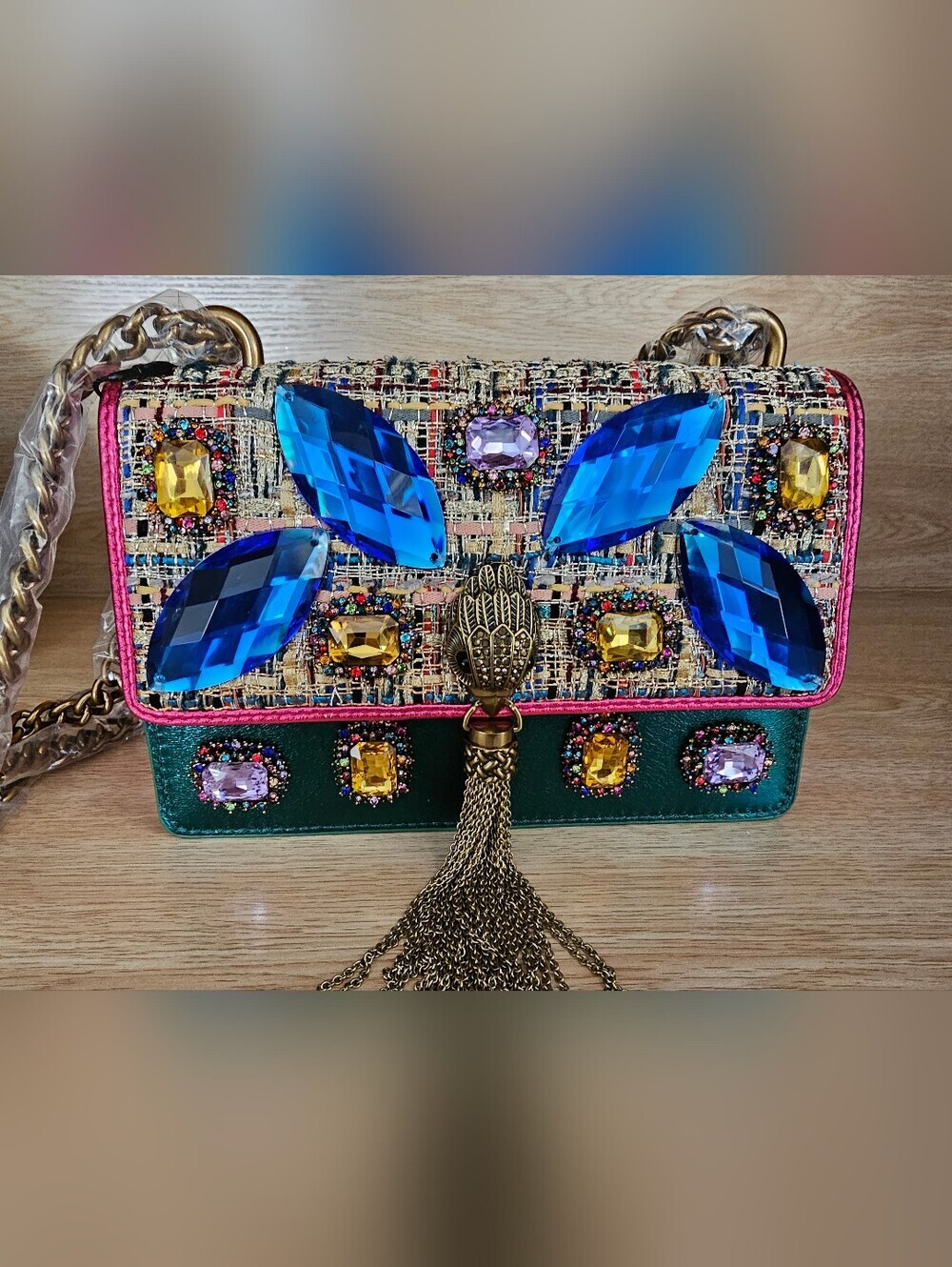 Kurt Geiger London Small Shoreditch Crossbody Bag. - Picture 3 of 15